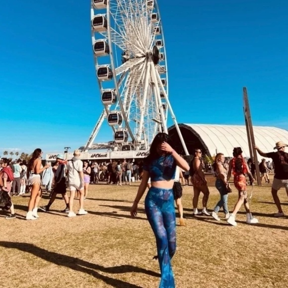 Princess Polly Cosmic Dancer Sheer Flared Bell Pants size 6 - Picture 2 of 8